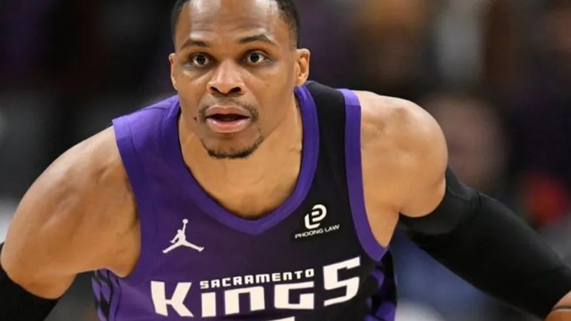 NBA｜15連敗創隊史紀錄！拉文小薩報銷國王狂輸魔術37分班凱羅30+5+6
